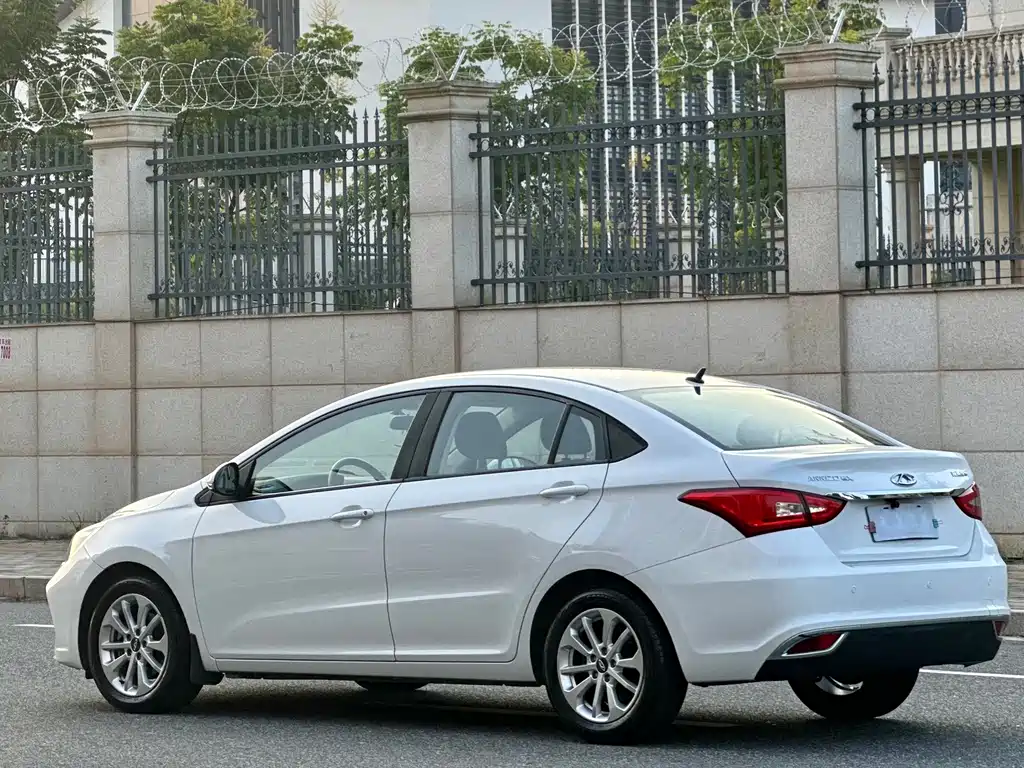 Chery Arrizo 5 — миниатюра 4