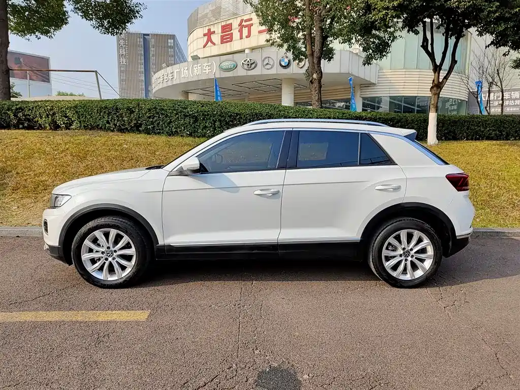 VOLKSWAGEN T ROC EXPLORING SONGS