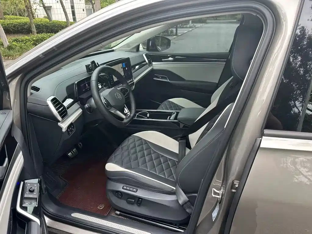 Volkswagen ID.6 Crozz — миниатюра 5