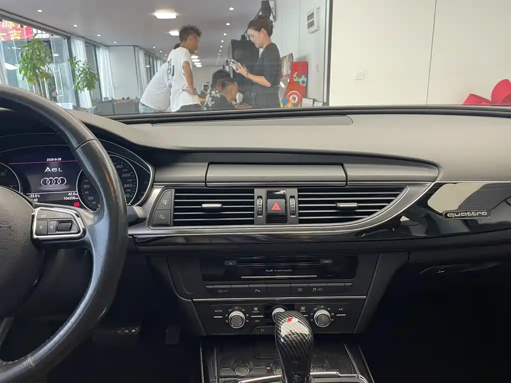 Audi A6L — миниатюра 12