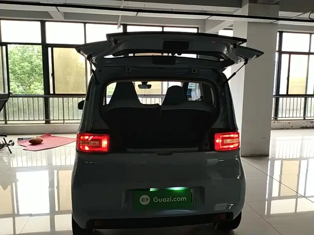 Wuling MINIEV — миниатюра 19