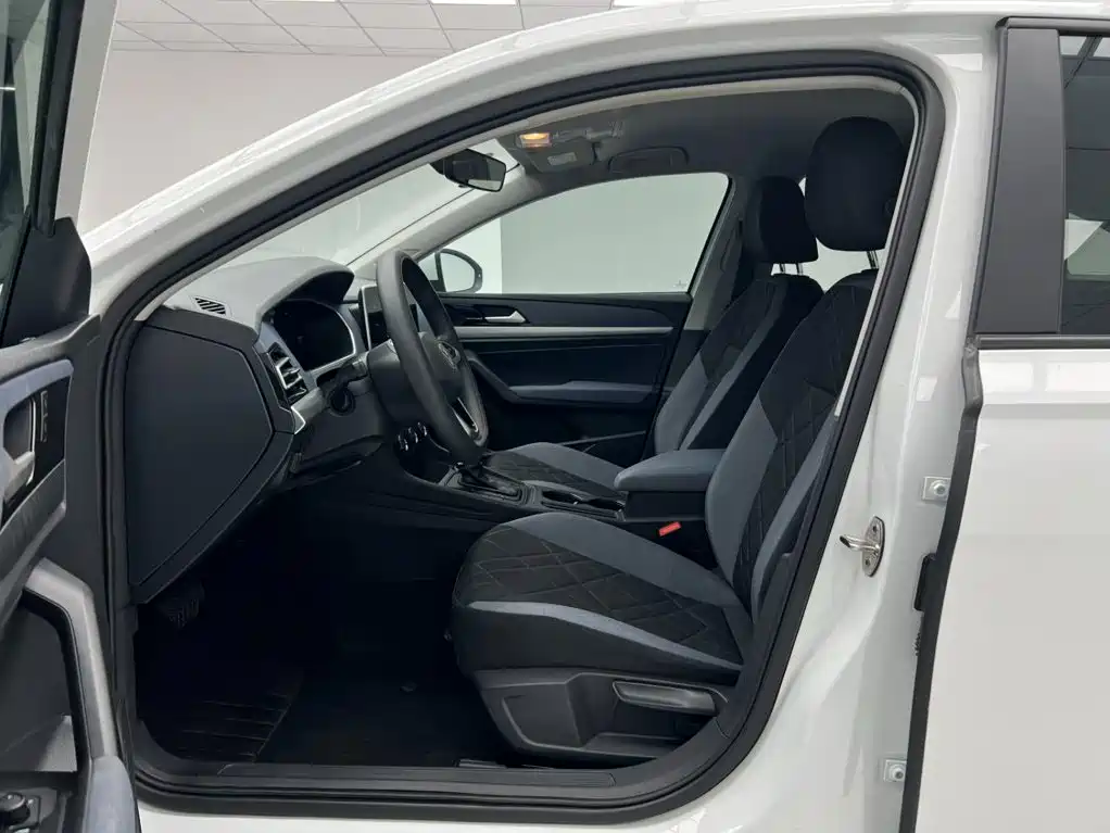 Volkswagen Lavida — миниатюра 7