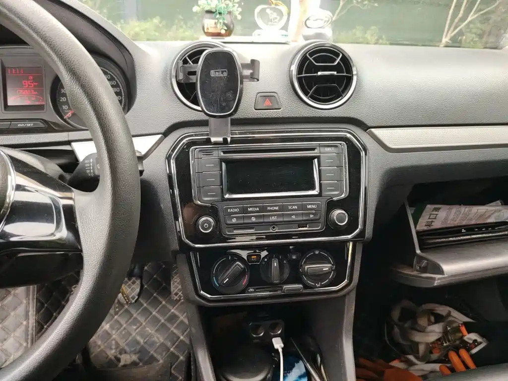 Volkswagen Jetta — миниатюра 9