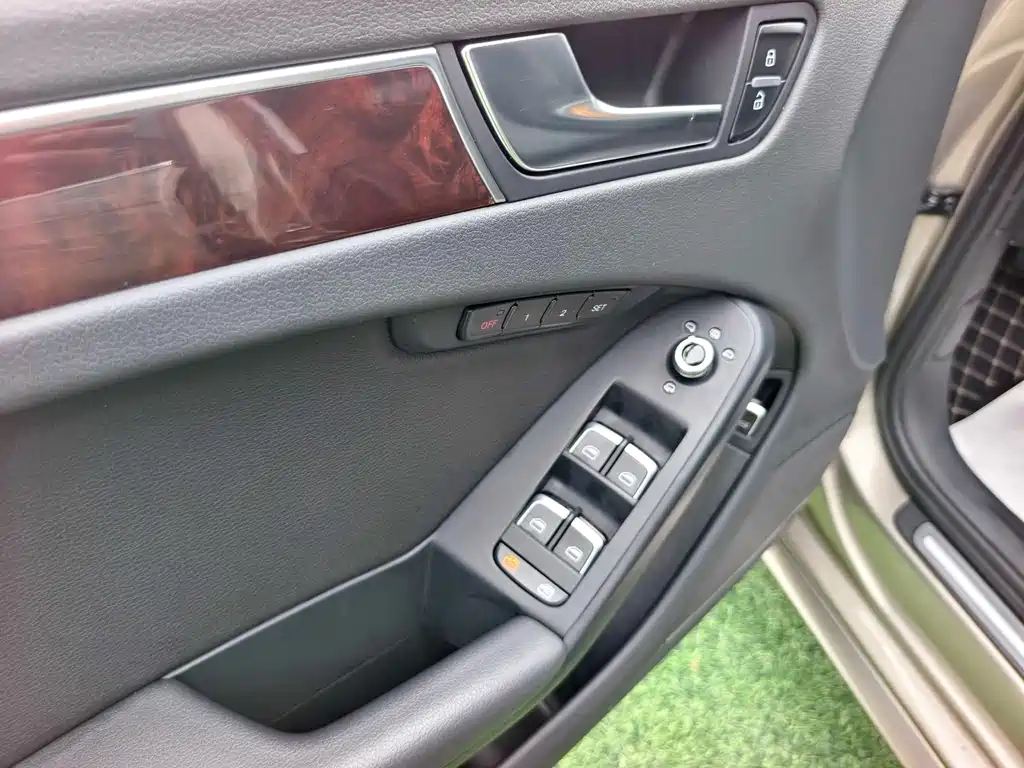 Audi A4L 2013 35 TFSI AT