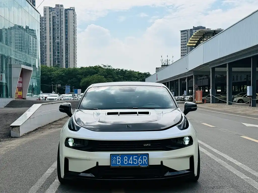 Lynk & Co 03 — миниатюра 2