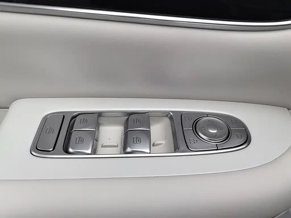 Fengxing Xinghai V9 — миниатюра 9