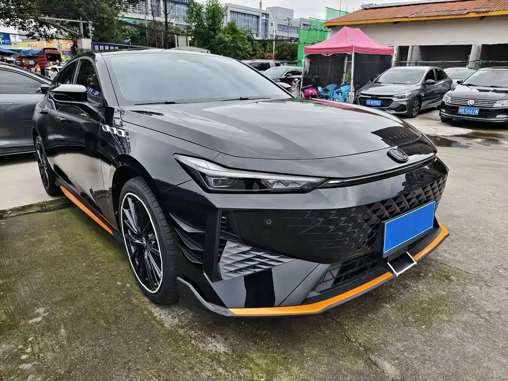 Changan UNI-V — миниатюра 3