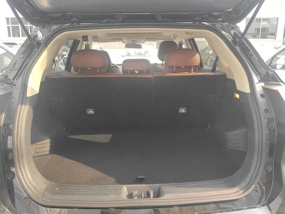 Geely Boyue — миниатюра 4