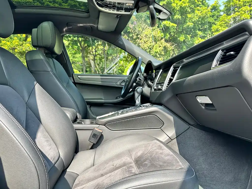 Porsche Macan — миниатюра 17