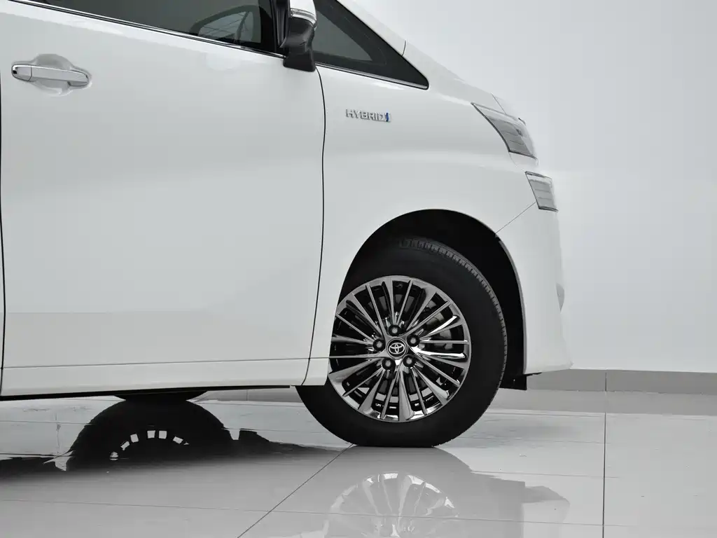 Toyota Vellfire — миниатюра 6