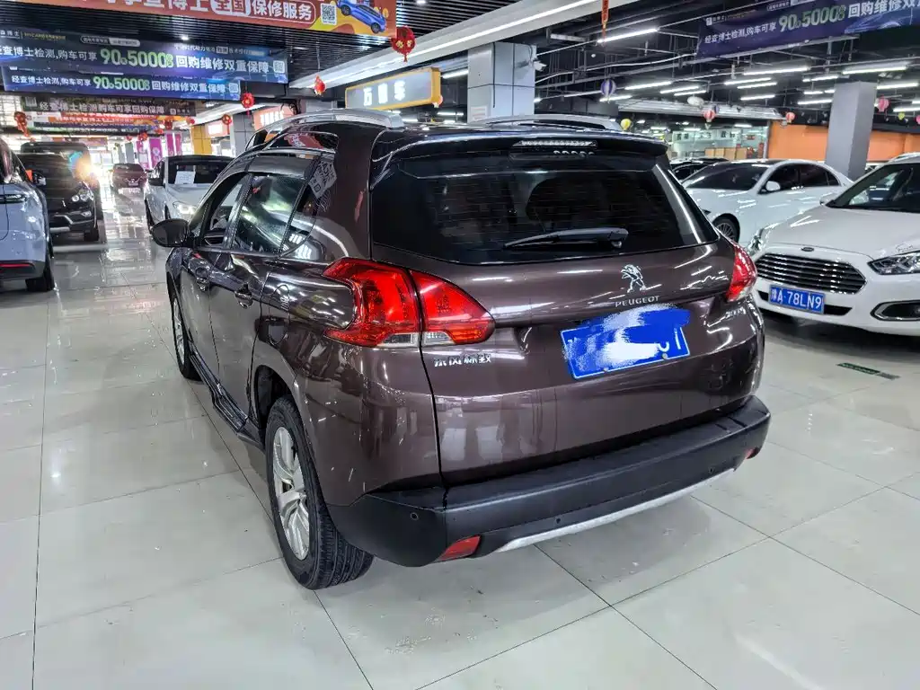 Peugeot 2008 2014 1.6L AT Fashion