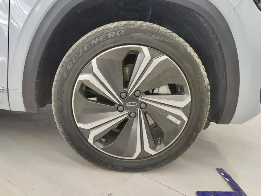 Geely Xingyue L — миниатюра 6