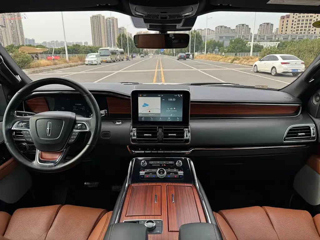 Lincoln Navigator — миниатюра 25