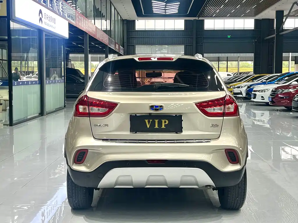 Geely Vision X3 — миниатюра 8
