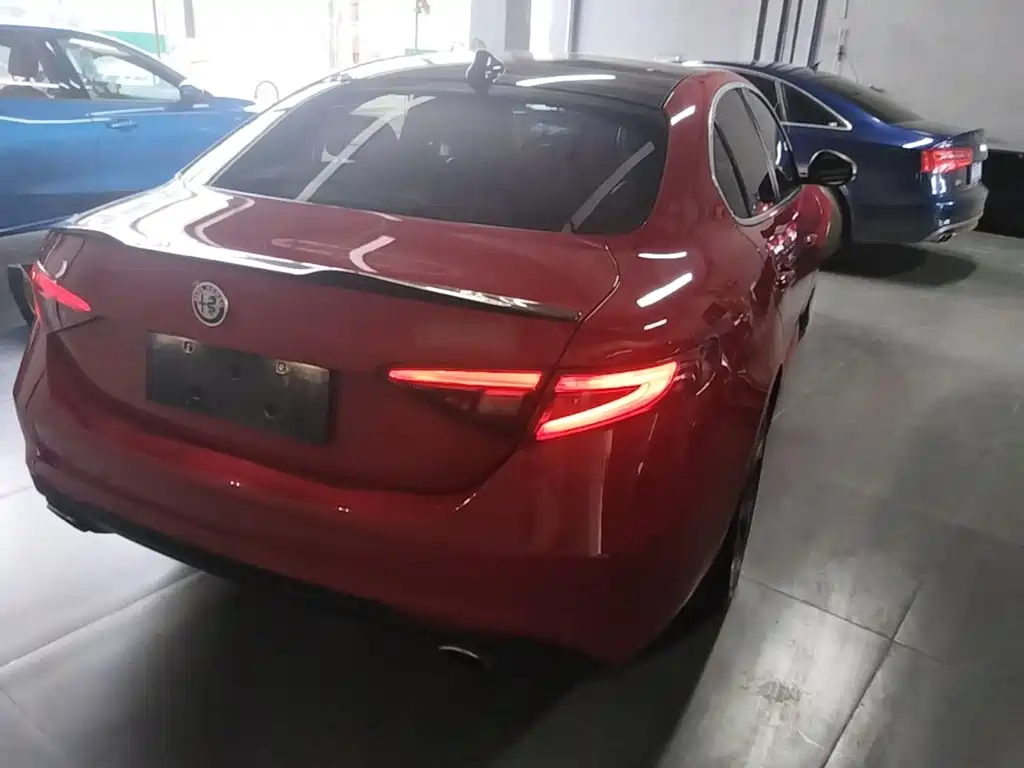 Alfa Romeo Giulia — миниатюра 6