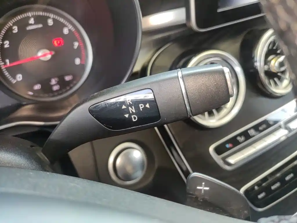 Mercedes-Benz C-Class — миниатюра 14