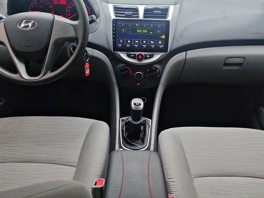 Hyundai Verna — миниатюра 16