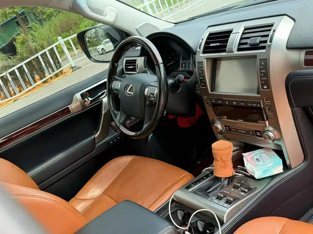 Lexus GX — миниатюра 7