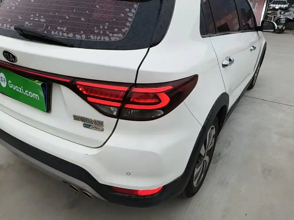 Kia KX Cross — миниатюра 8