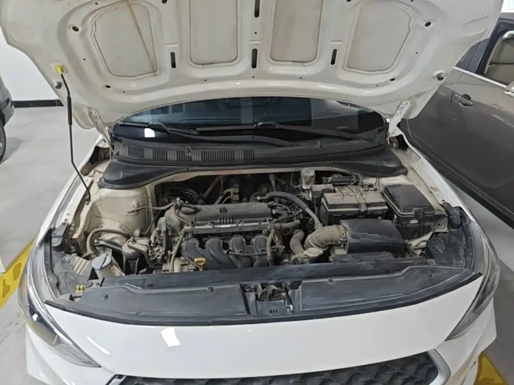 Hyundai Elantra — миниатюра 20
