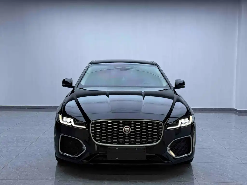 Jaguar XFL 2023 XFL 2.0T P250 Premium Luxury