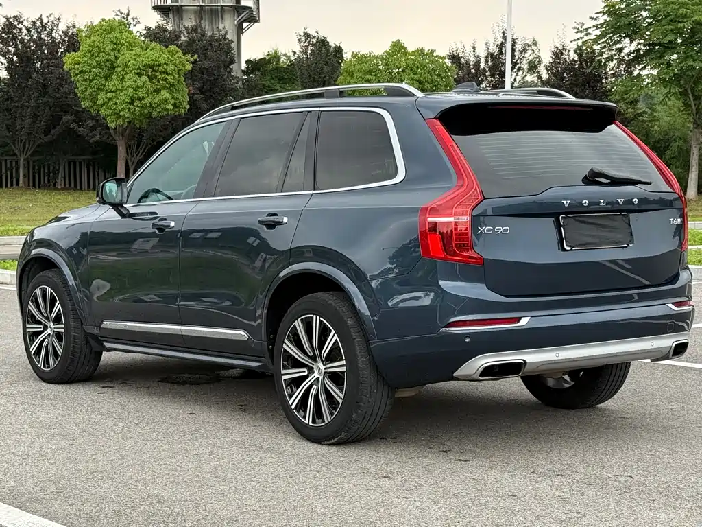 Volvo XC90 2018 T6 7 мест