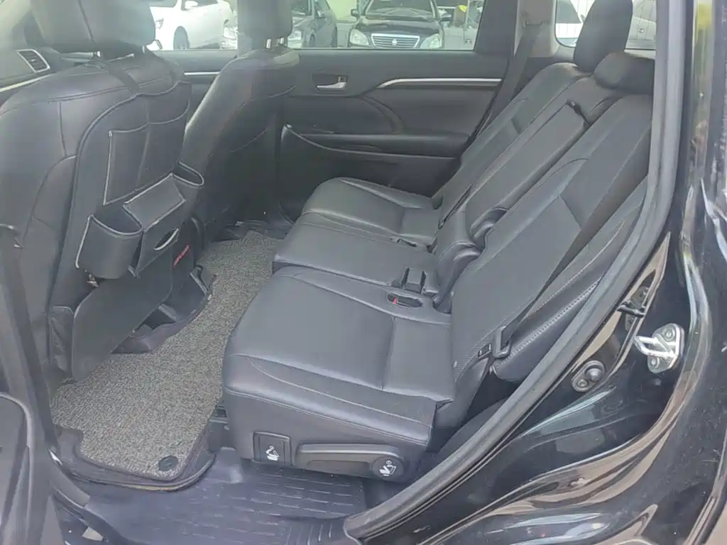 Toyota Highlander — миниатюра 22