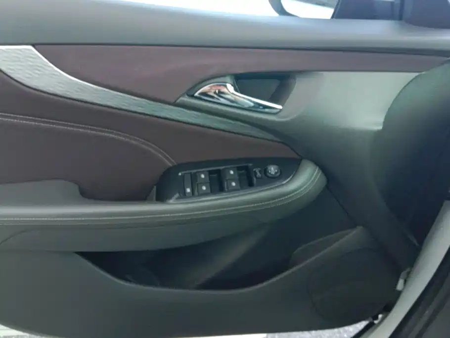 Chevrolet Malibu — миниатюра 7