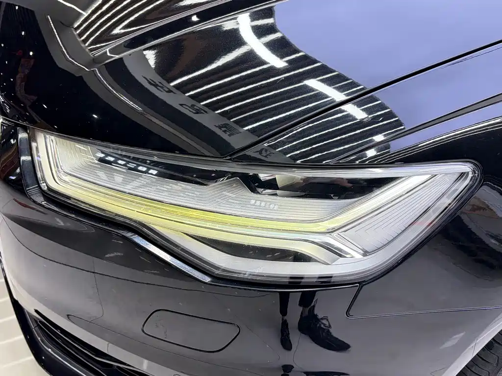 Audi A6L — миниатюра 9