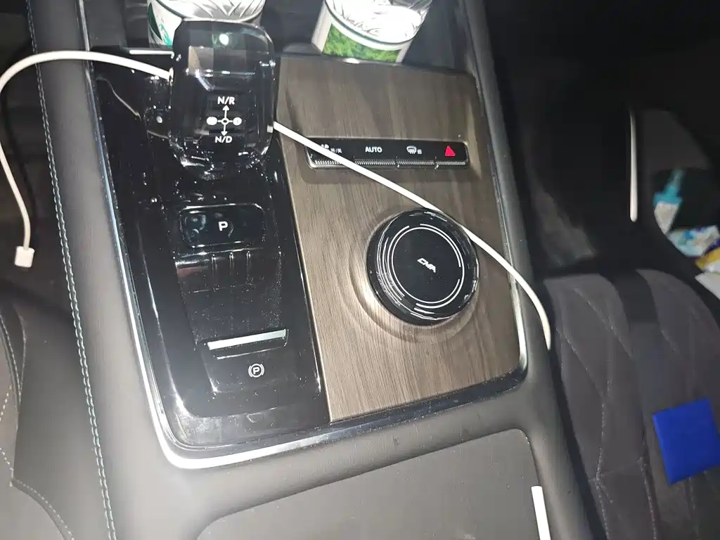 Geely Xingyue L — миниатюра 9