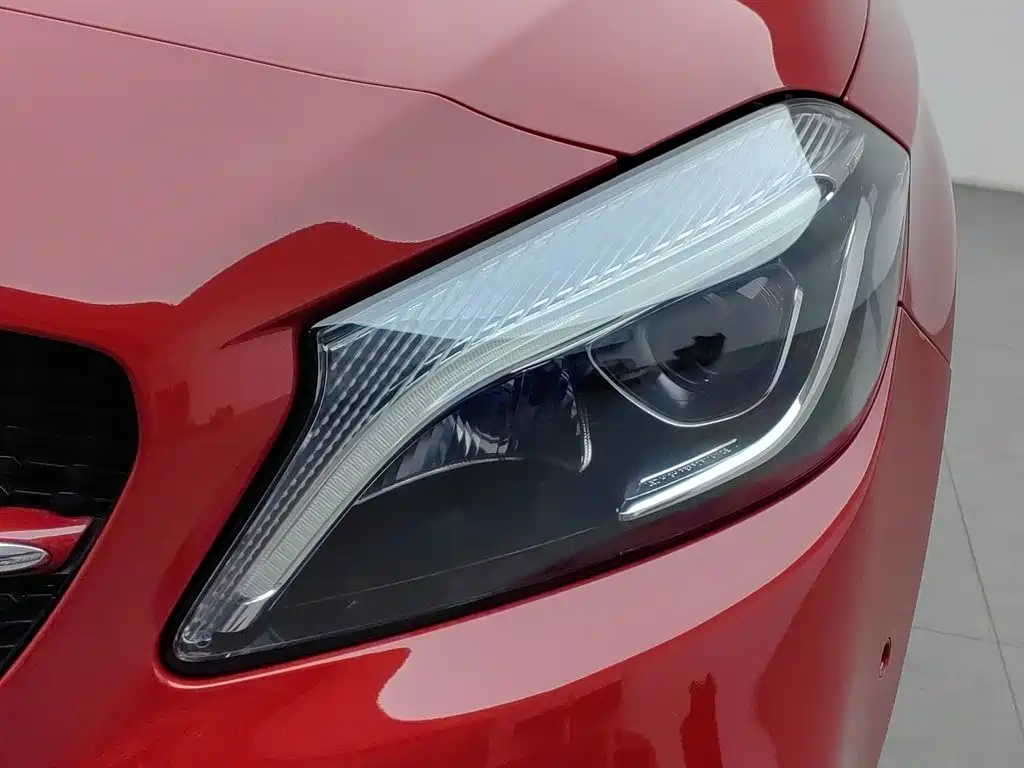 Mercedes-Benz A-Class (Import) — миниатюра 7