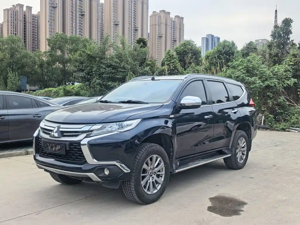 Mitsubishi Pajero Sport (Import) — миниатюра 2