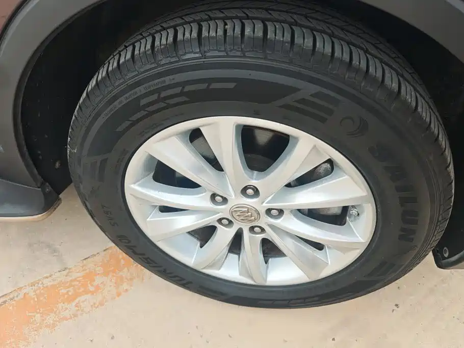 Buick Envision Plus — миниатюра 6