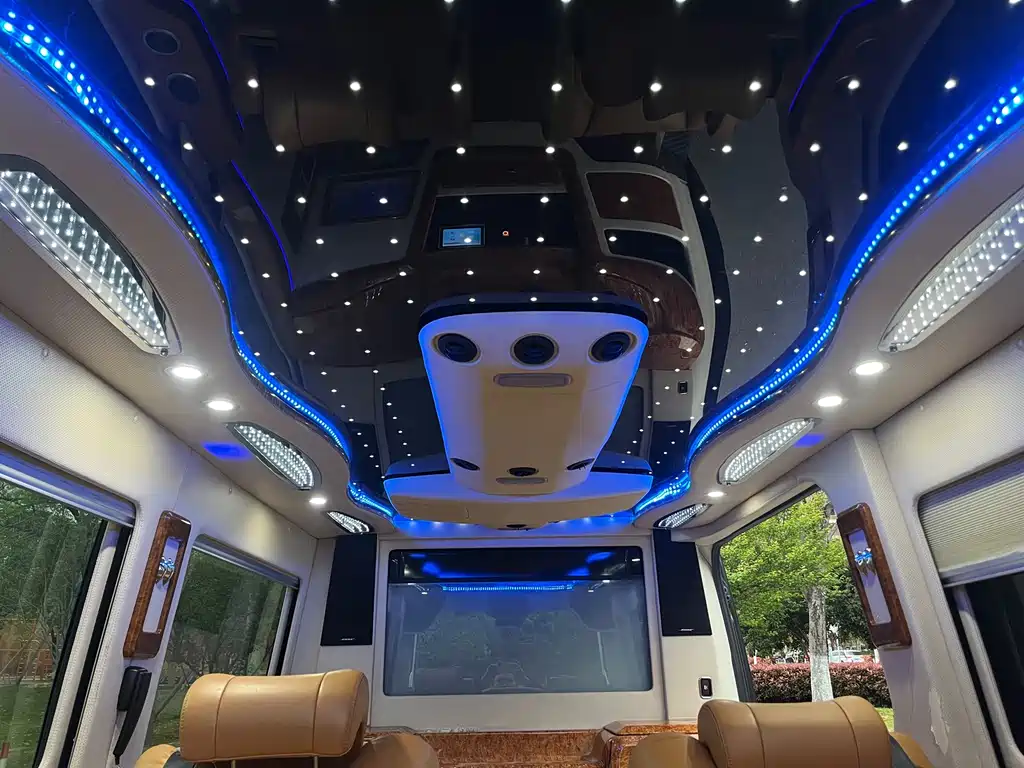 Mercedes-Benz Sprinter — миниатюра 12