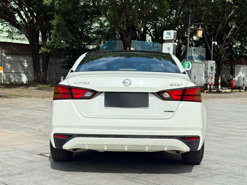 Nissan Teana — миниатюра 5