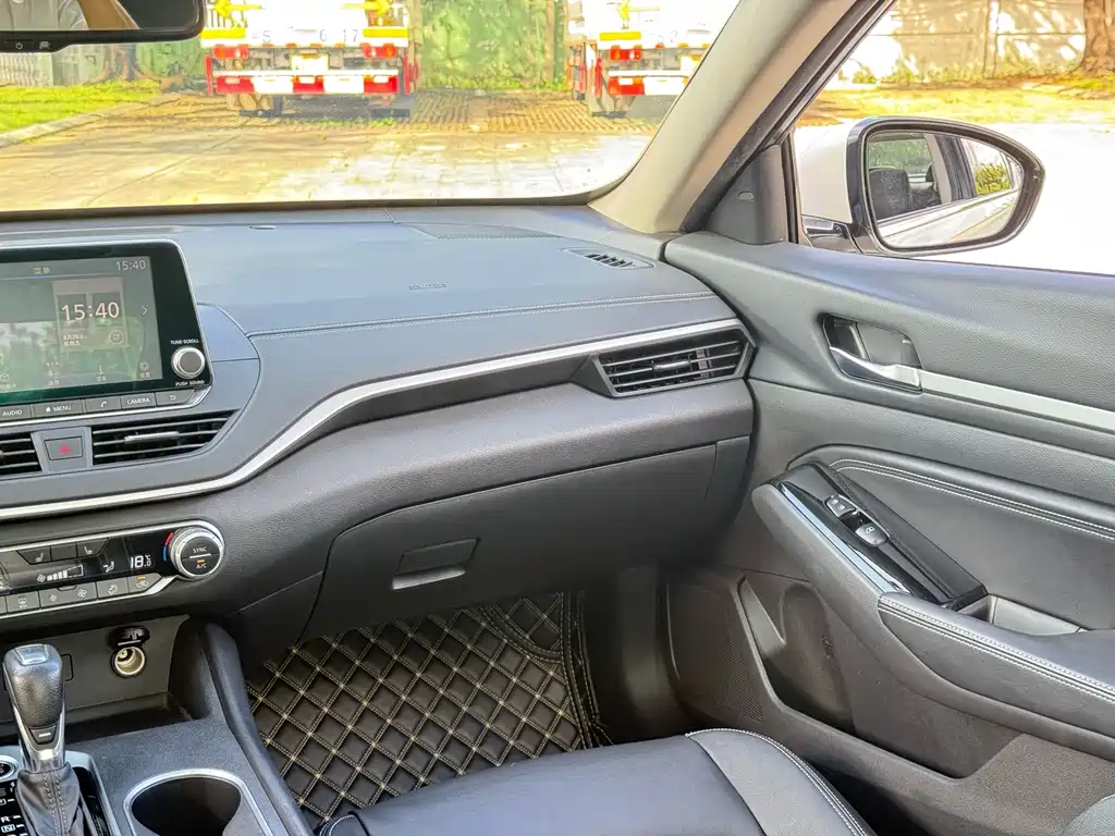 Nissan Teana — миниатюра 15