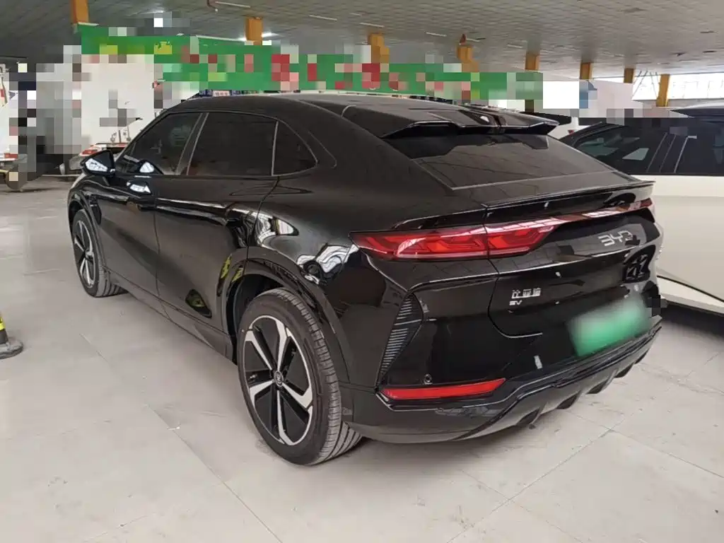 BYD L EV — миниатюра 5