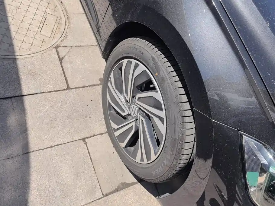 Volkswagen Sagitar — миниатюра 6