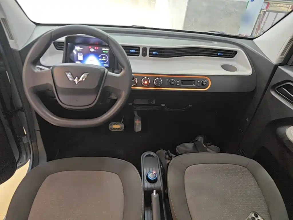 Wuling MINIEV — миниатюра 10