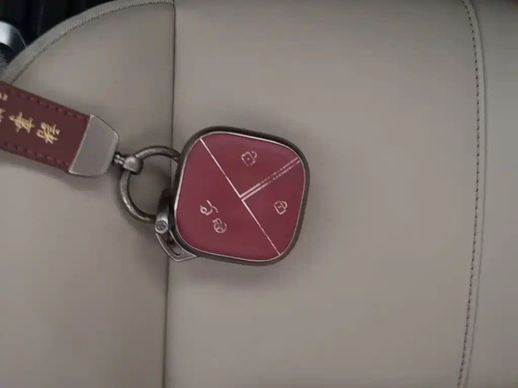 Baojun Yueye — миниатюра 9