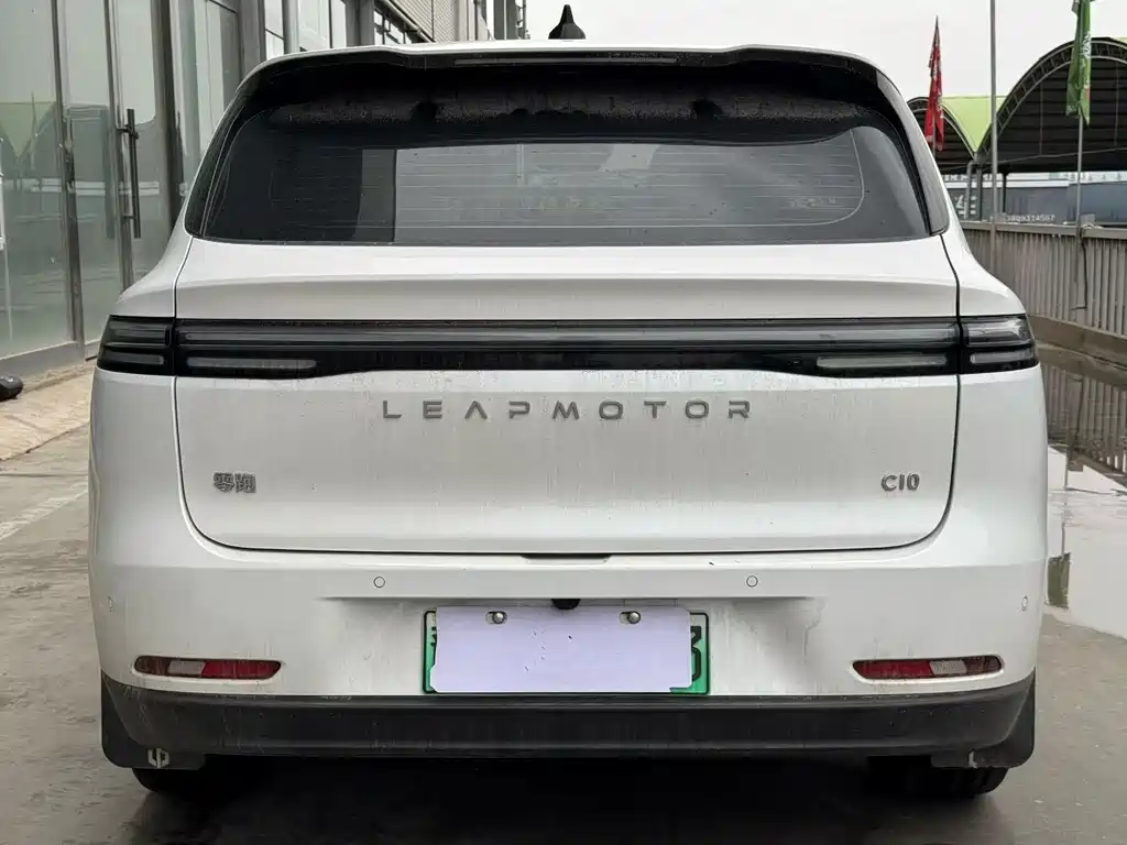 Leapmotor Leapmotor C10 — миниатюра 5