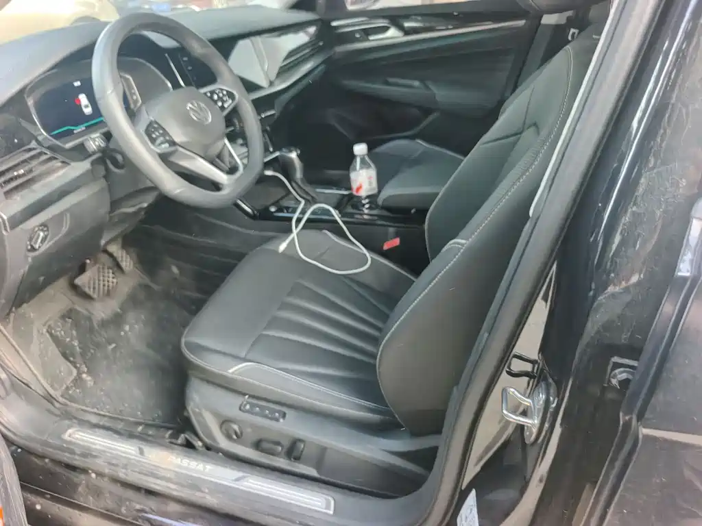 Volkswagen Passat 2023 380TSI Luxury