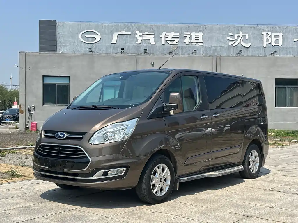 Ford Tourneo 2016 2.0T MT