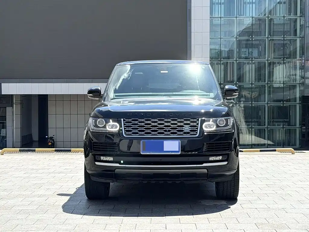 Land Rover Range Rover — миниатюра 2