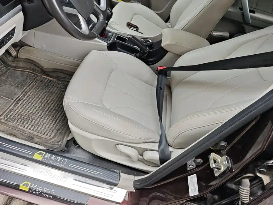 Geely Emgrand — миниатюра 9