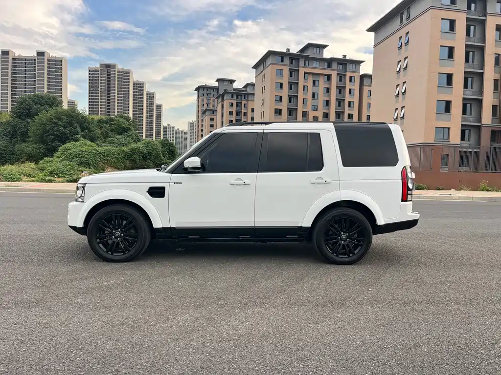 Land Rover Discovery — миниатюра 3