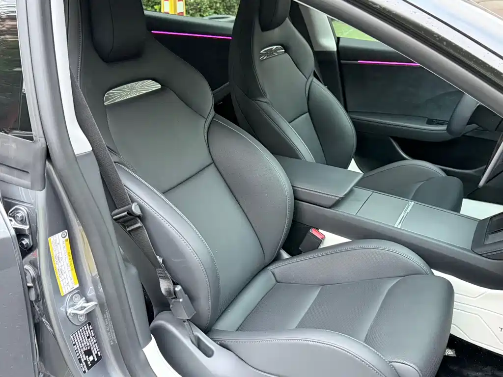 Tesla Model 3 — миниатюра 9