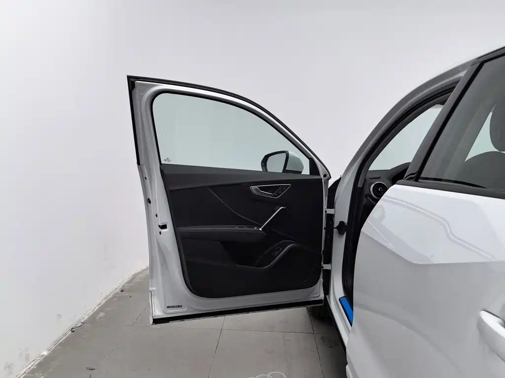 Audi Q2L — миниатюра 8