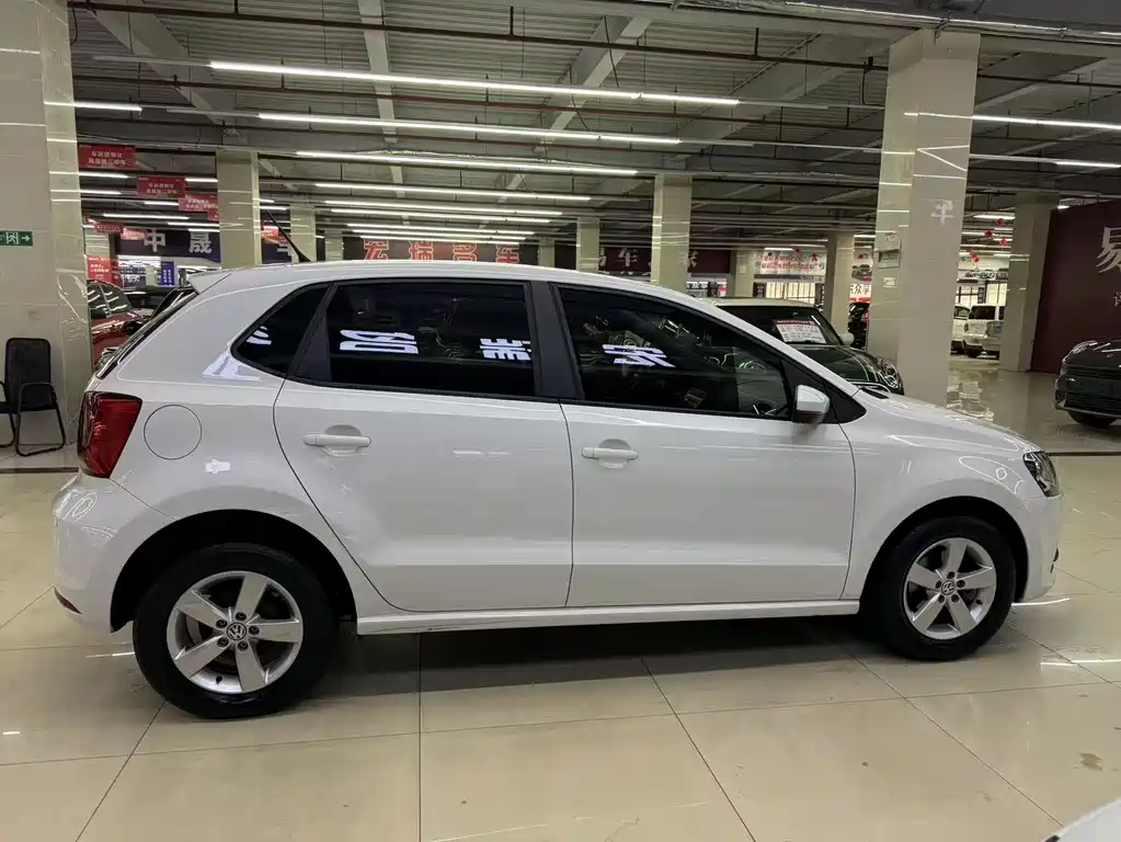 Volkswagen Polo — миниатюра 6