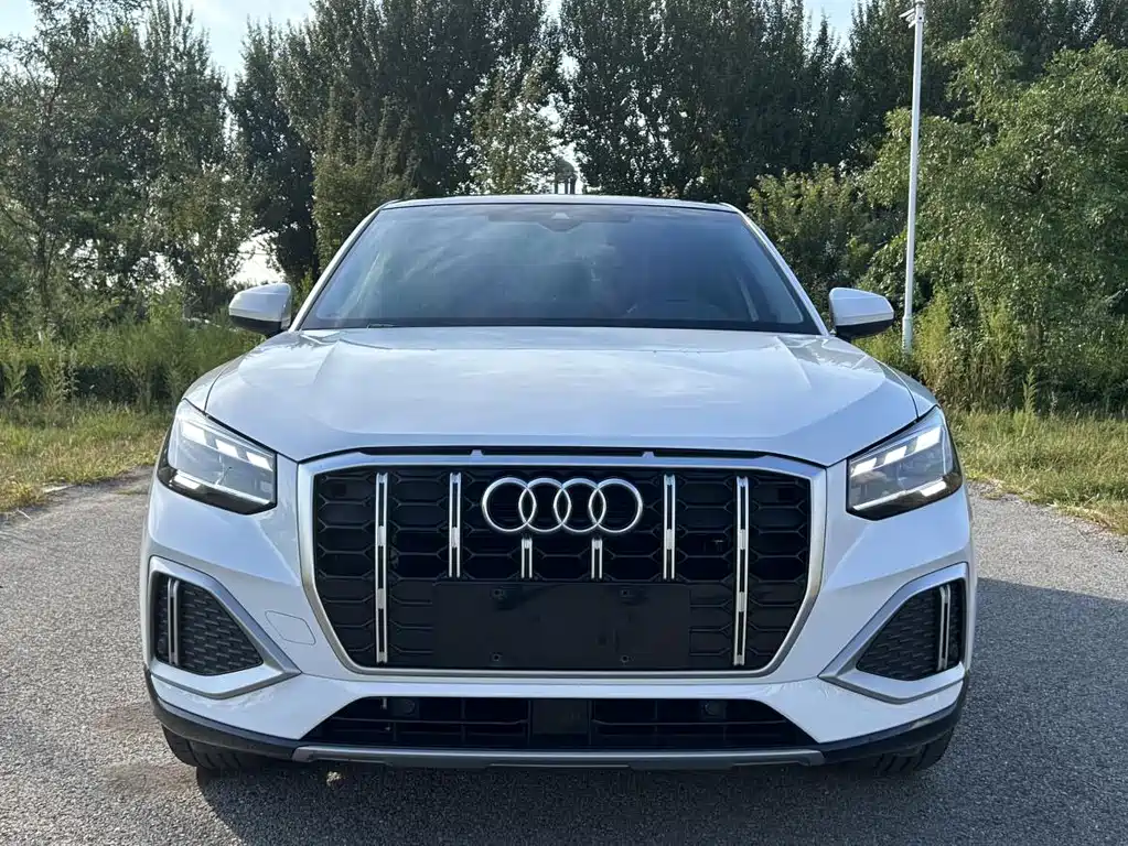 Audi Q2L — миниатюра 2